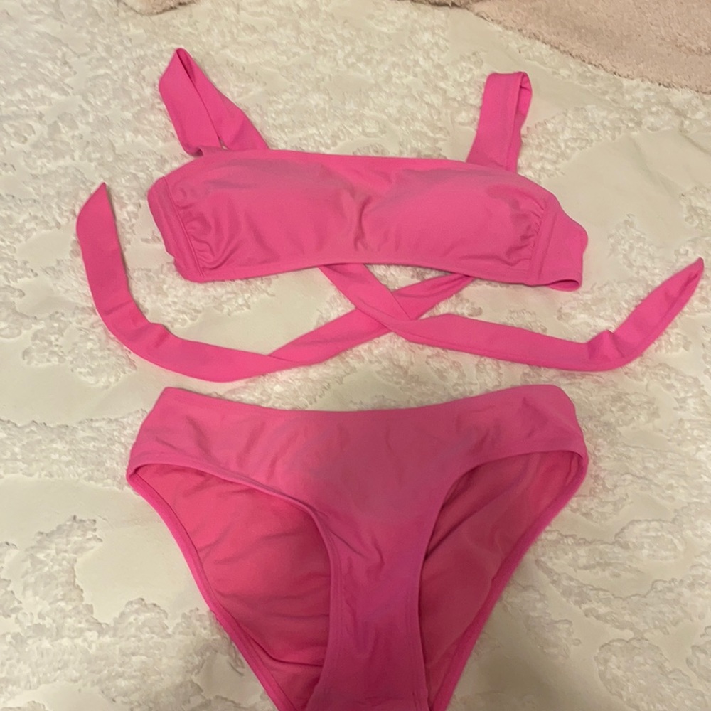 Pink bikini top
